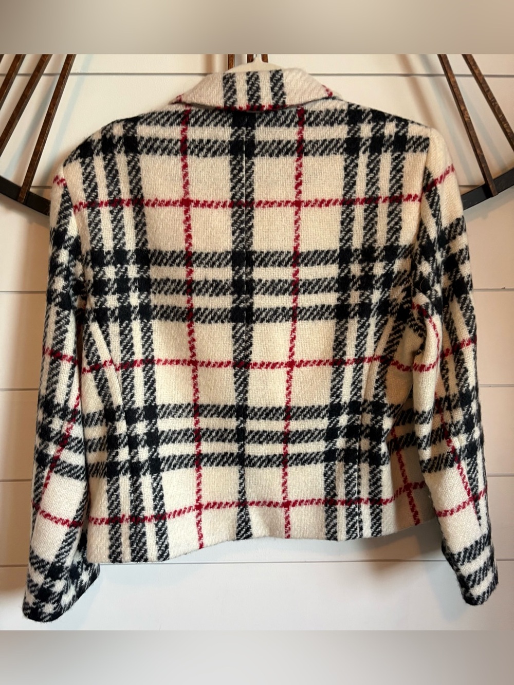 Vintage 90’s Louben Red-Cream-Black Plaid (Similar to Burberry)Cropped Jacket(8) - Picture 8 of 11